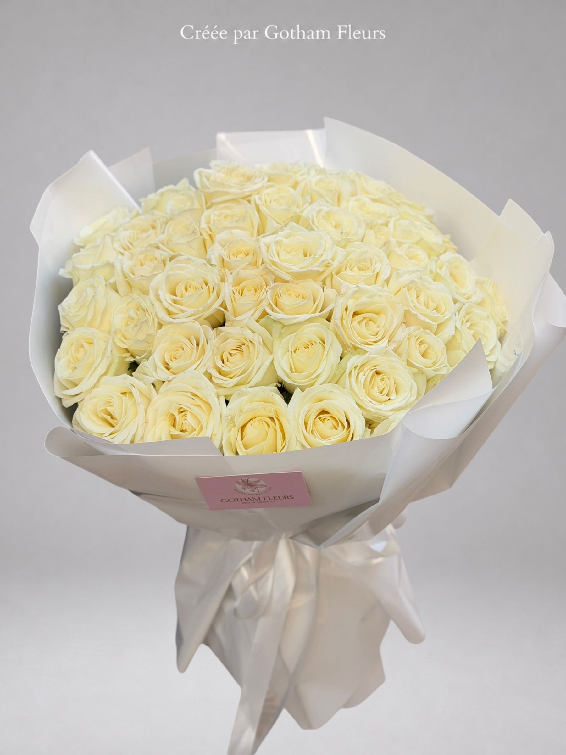 Bouquet de 49 Roses Blanches – Élégance Éternelle