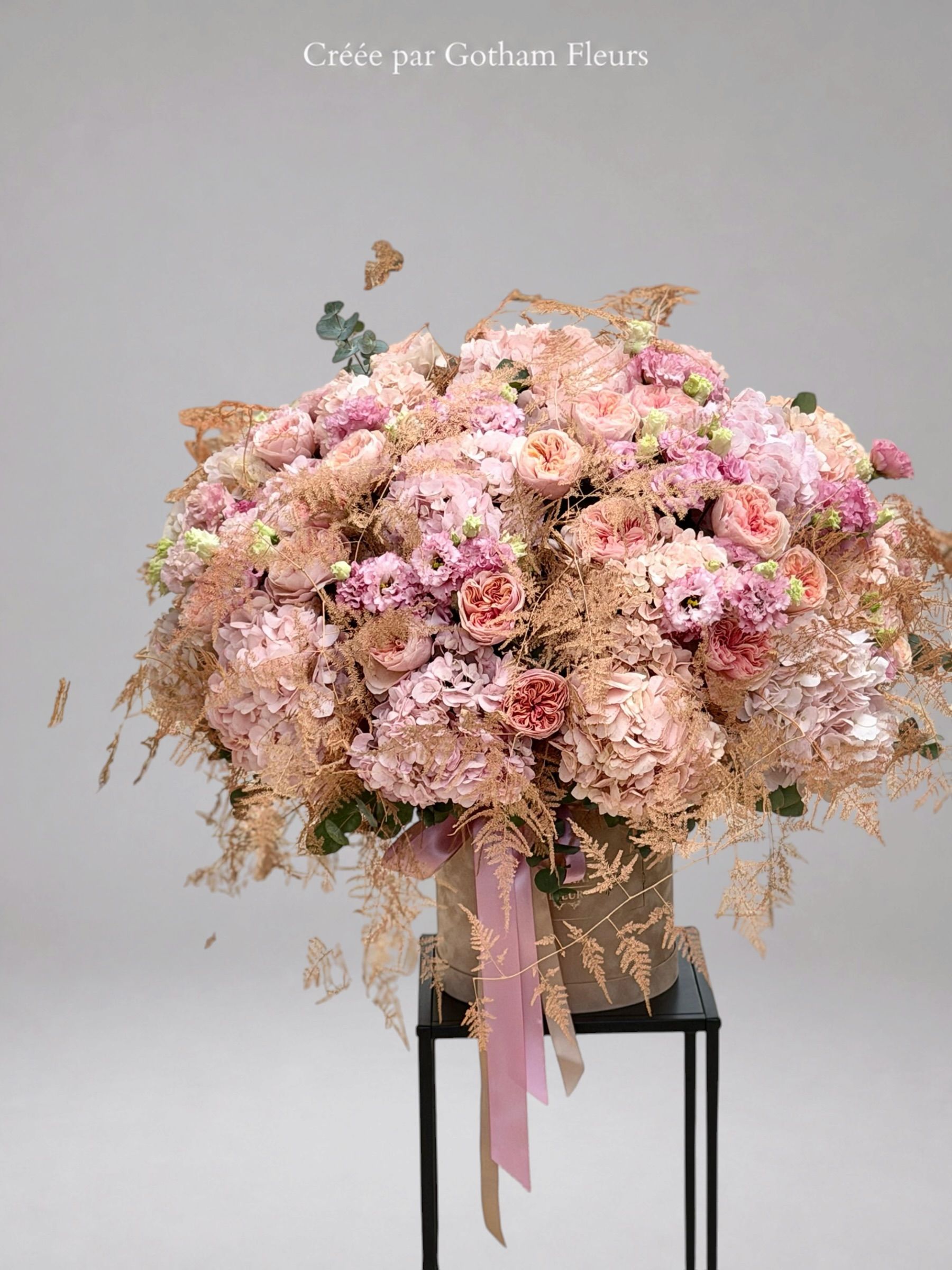 Élégance Rosée – Boîte Florale de Luxe