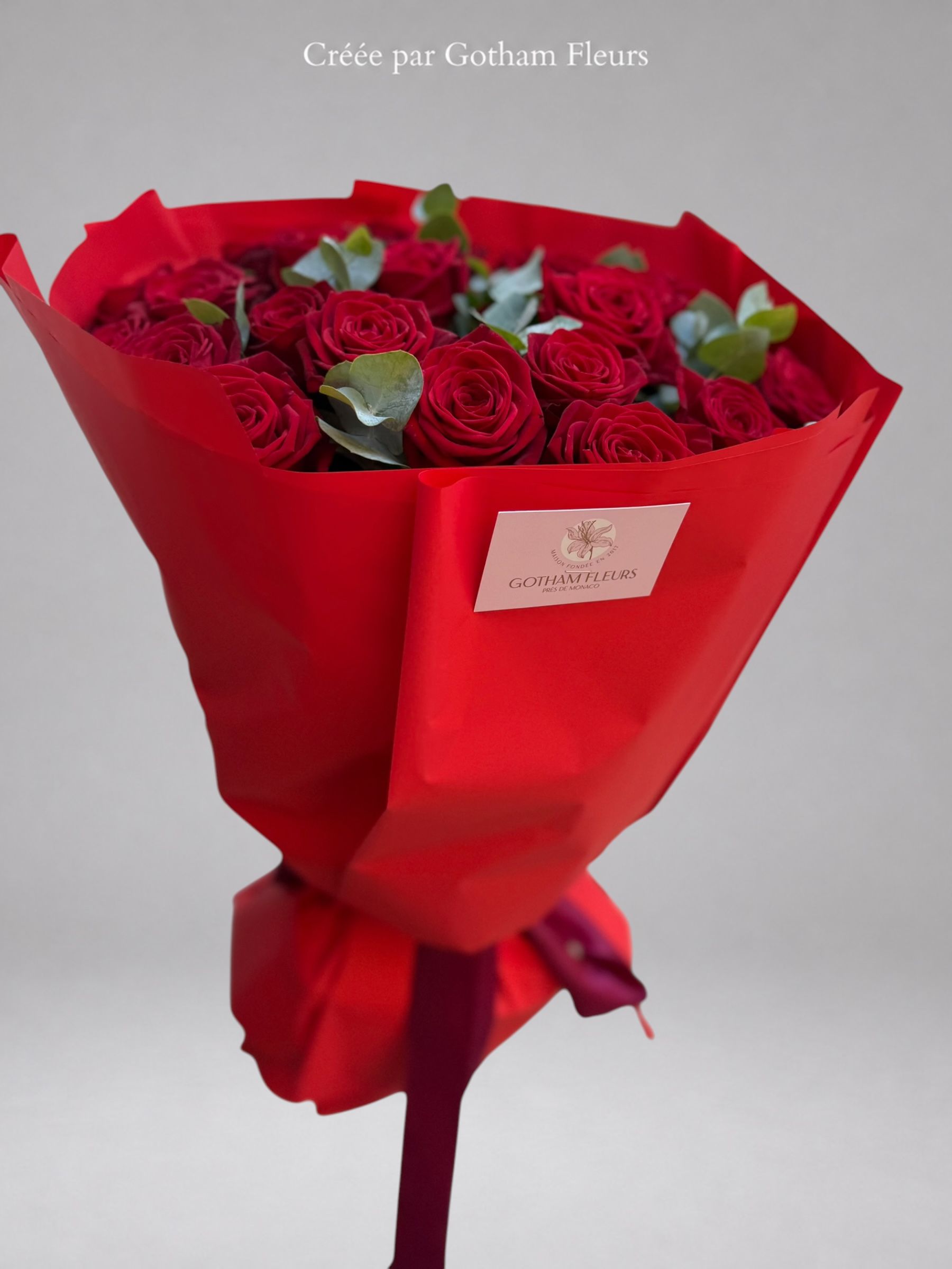 Bouquet de 25 Roses Rouges & Eucalyptus